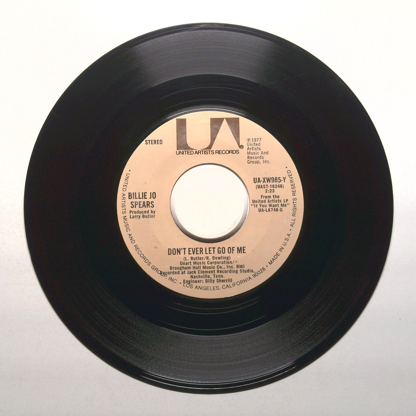 Billie Jo Spears - Don't Ever Let Go Of Me; If You Want Me - Vinyl 45 RPM 7"