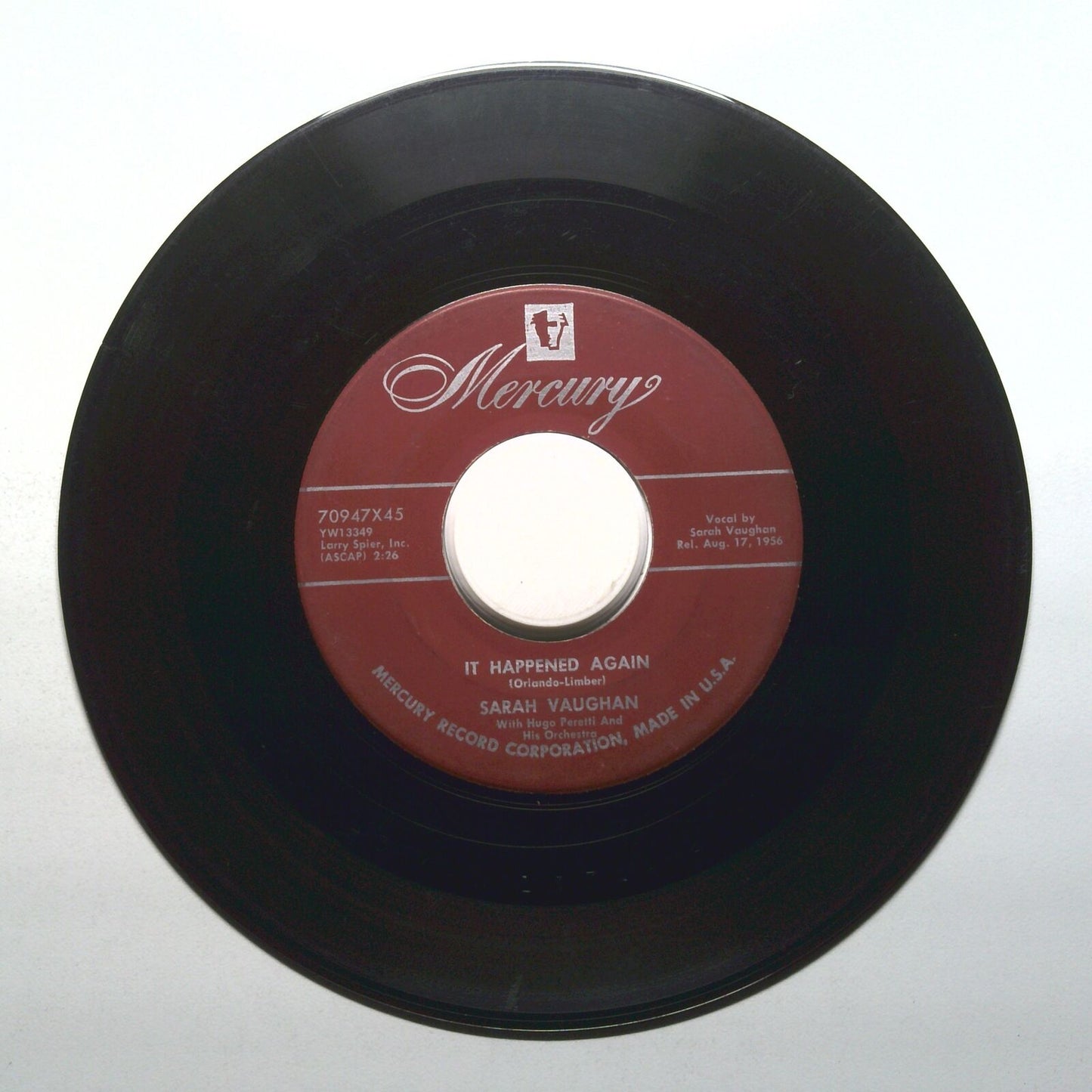 Sarah Vaughan - It Happened Again; I Wanna Play House - Vinyl 45 RPM 7"
