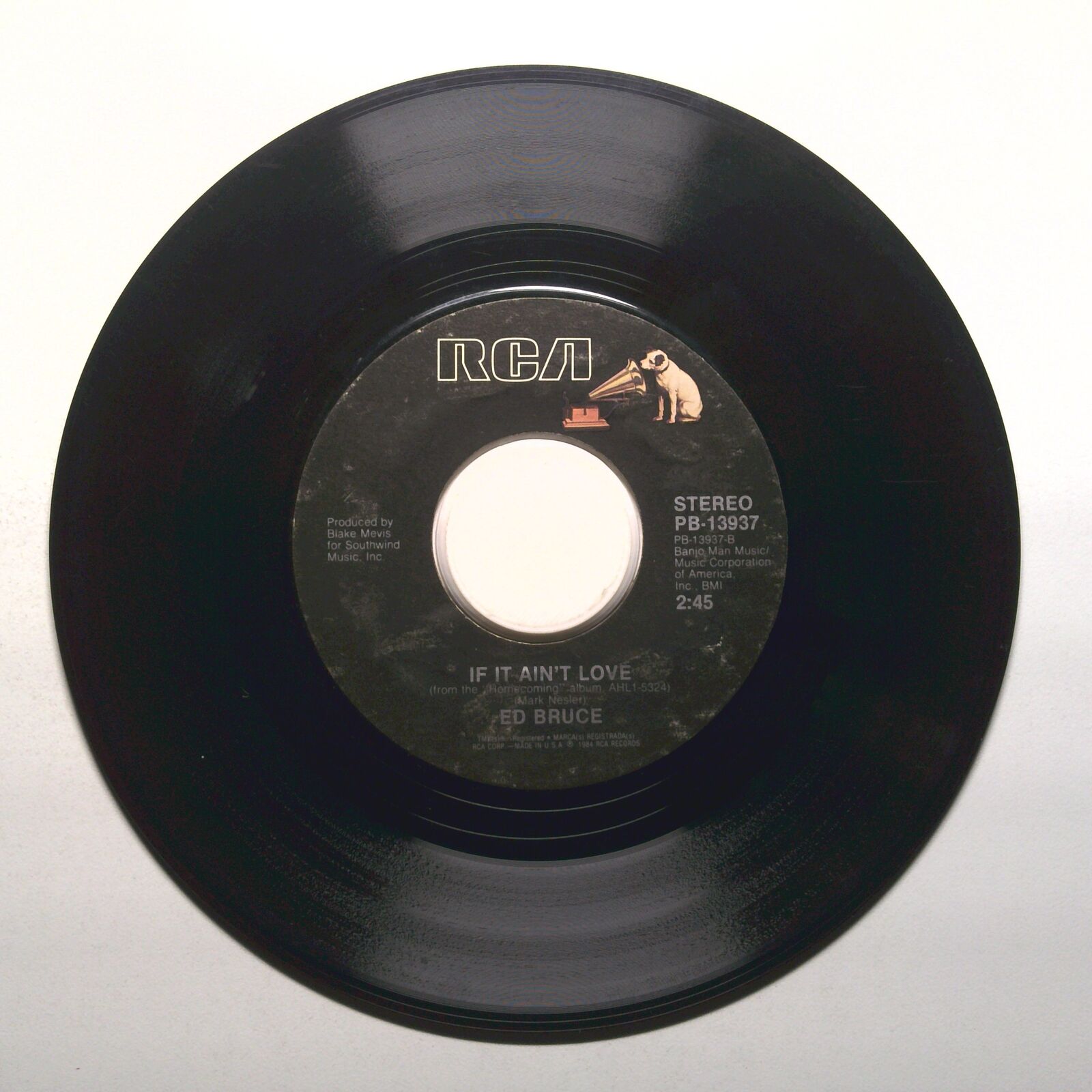 Ed Bruce - You Turn Me On (Like a Radio); If It Ain't Love - Vinyl 45 RPM 7"