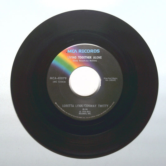 Loretta Lynn, Conway Twitty - Louisiana Woman, Mississippi Man; Living Together